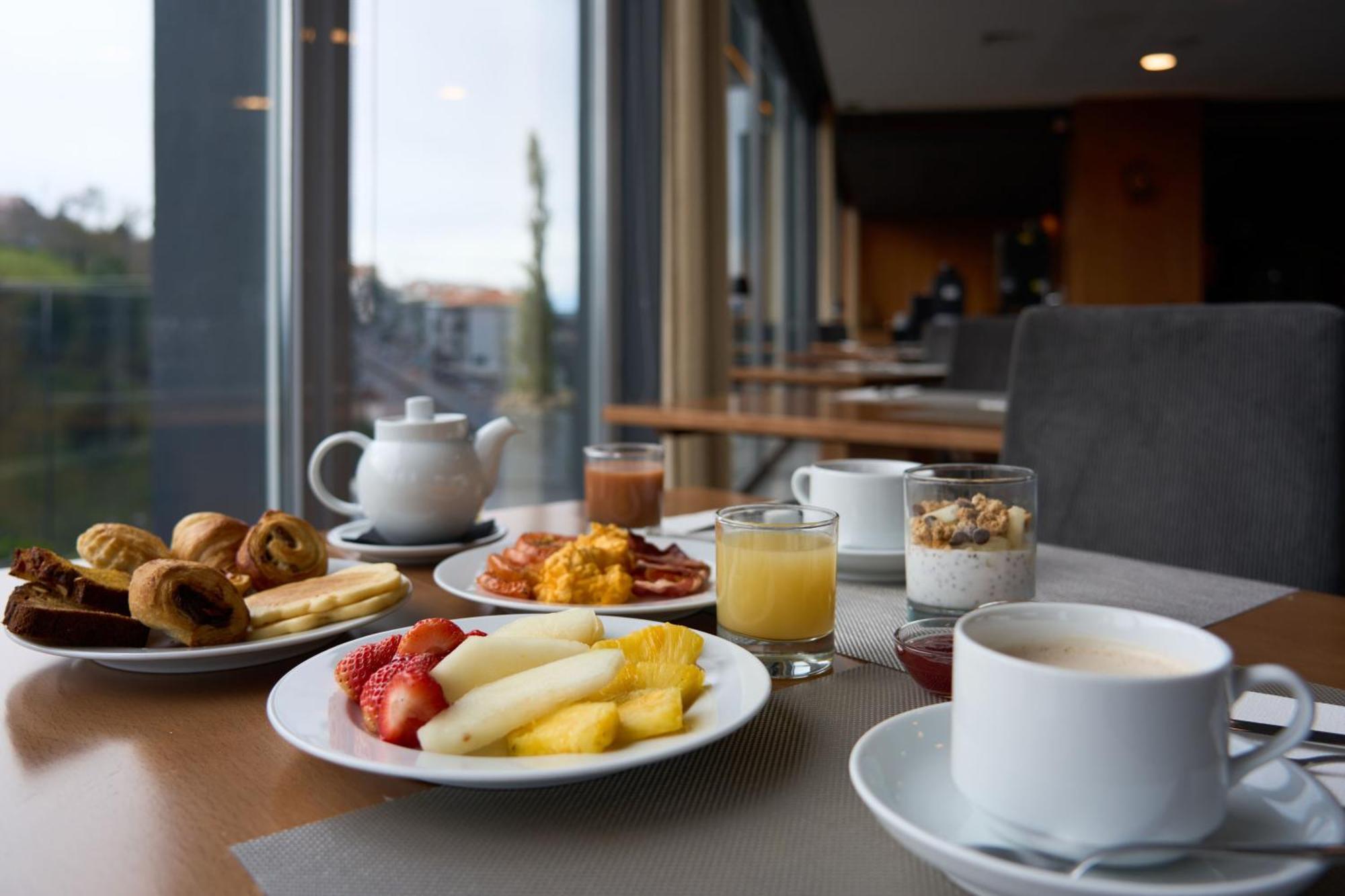 Hotel Versatile Guarda Zewnętrze zdjęcie